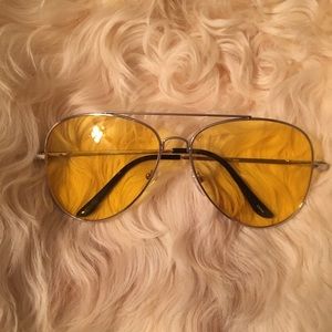 Yellow tinted lens sunglasses